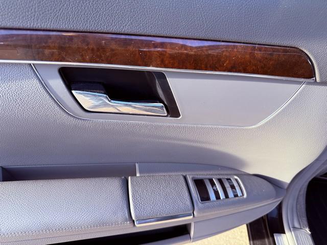 Mercedes-Benz S-Class S550 2007 Mercedes-Benz S-Class S550 2007