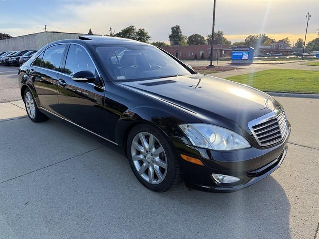Mercedes-Benz S-Class S550 2007