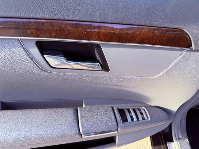 Mercedes-Benz S-Class S550 2007