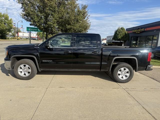 GMC Sierra 1500 SLE Crew Cab Long Box 4WD 2017