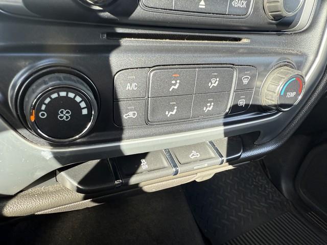 GMC Sierra 1500 SLE Crew Cab Long Box 4WD 2017