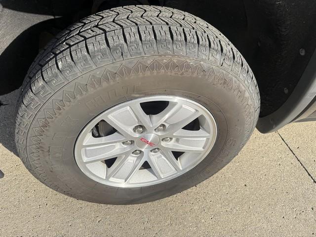 GMC Sierra 1500 SLE Crew Cab Long Box 4WD 2017