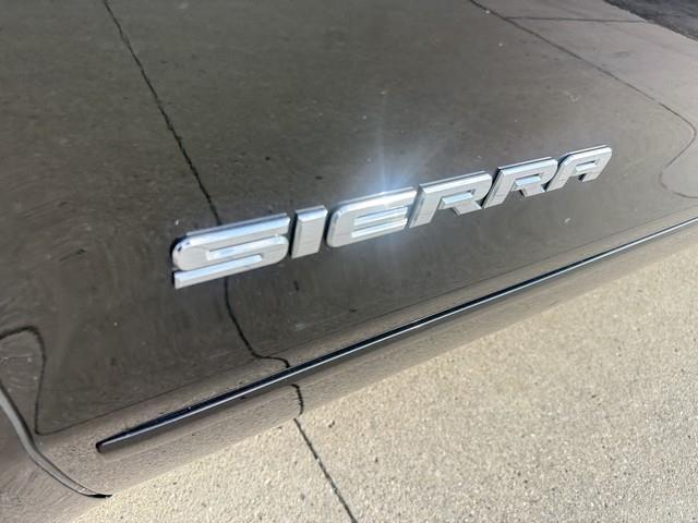 GMC Sierra 1500 SLE Crew Cab Long Box 4WD 2017