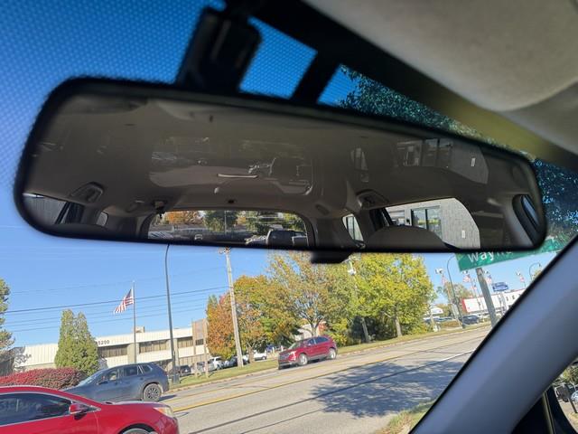 Toyota RAV4 Base I4 4WD 2011 Toyota RAV4 Base I4 4WD 2011