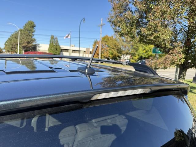 Toyota RAV4 Base I4 4WD 2011 Toyota RAV4 Base I4 4WD 2011