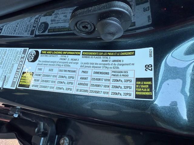 Toyota RAV4 Base I4 4WD 2011 Toyota RAV4 Base I4 4WD 2011