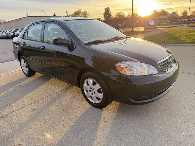 2008 Toyota Corolla LE photo 3