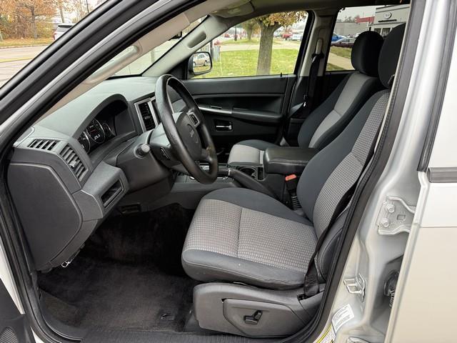 Jeep Grand Cherokee Laredo 2WD 2010