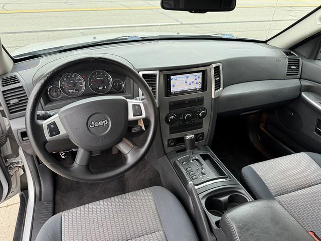 Jeep Grand Cherokee Laredo 2WD 2010