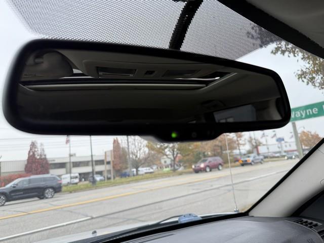 Jeep Grand Cherokee Laredo 2WD 2010