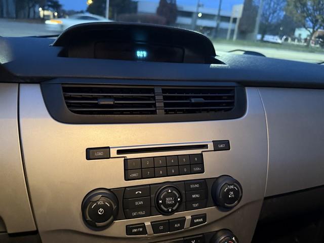 Ford Focus SE Sedan 2008