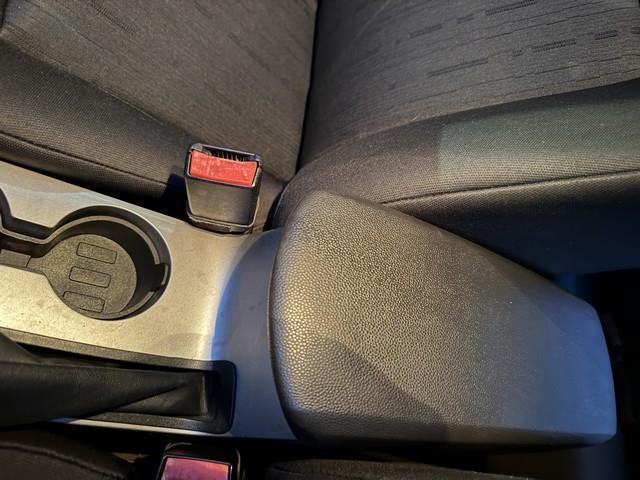 Ford Focus SE Sedan 2008