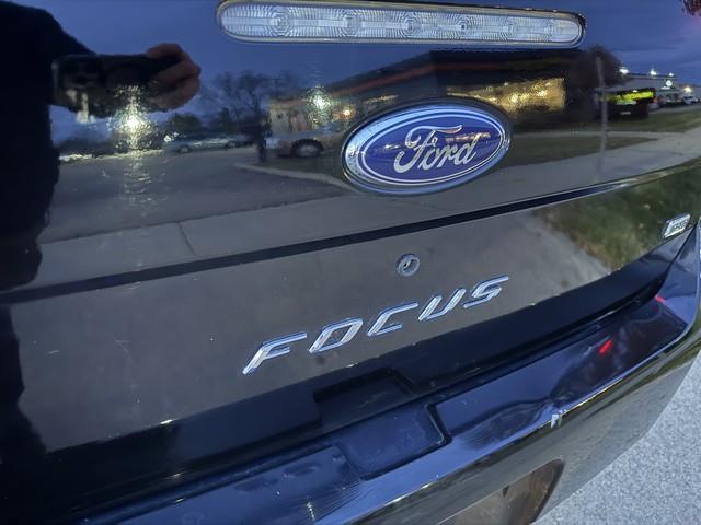 Ford Focus SE Sedan 2008