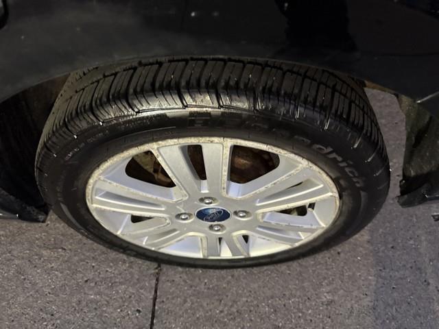 Ford Focus SE Sedan 2008