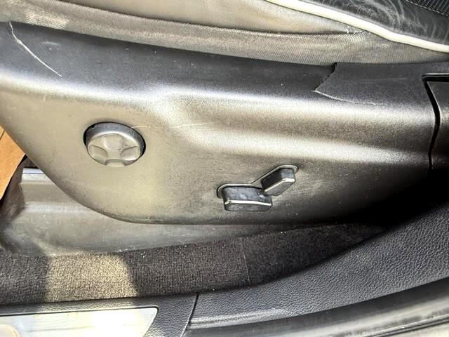 Jeep Grand Cherokee Overland 4WD 2011