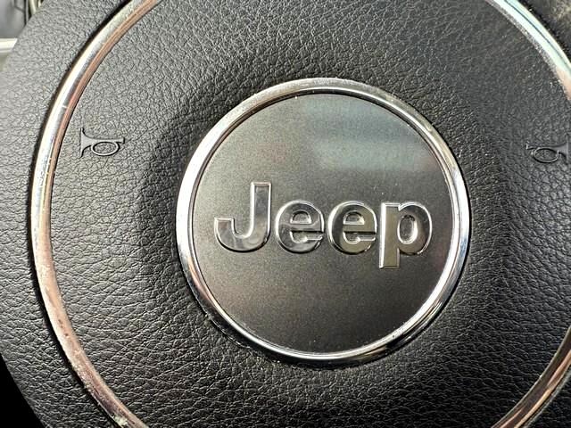 Jeep Grand Cherokee Overland 4WD 2011