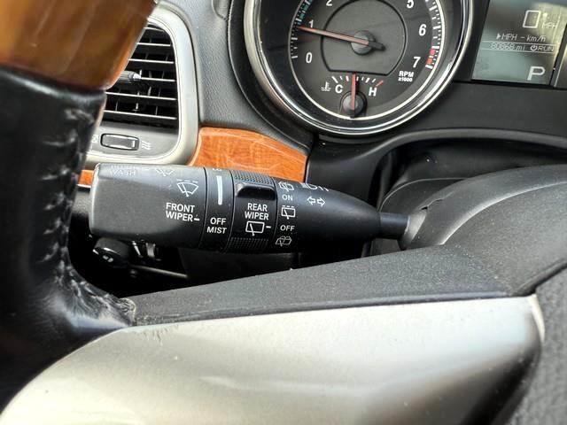 Jeep Grand Cherokee Overland 4WD 2011