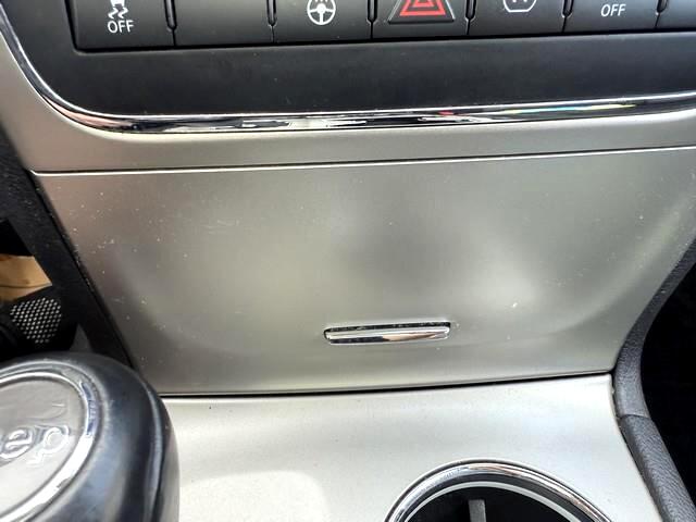 Jeep Grand Cherokee Overland 4WD 2011