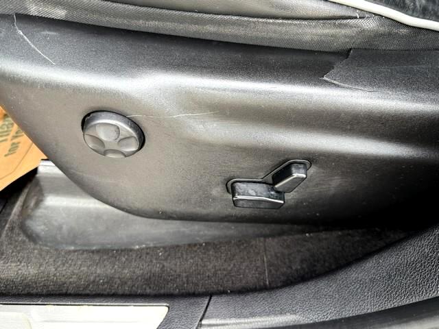 Jeep Grand Cherokee Overland 4WD 2011