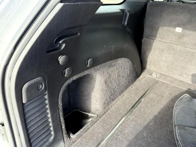 Jeep Grand Cherokee Overland 4WD 2011