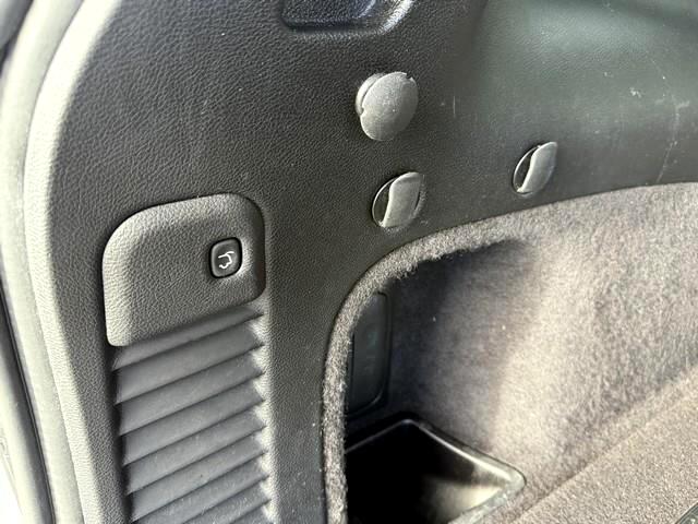 Jeep Grand Cherokee Overland 4WD 2011