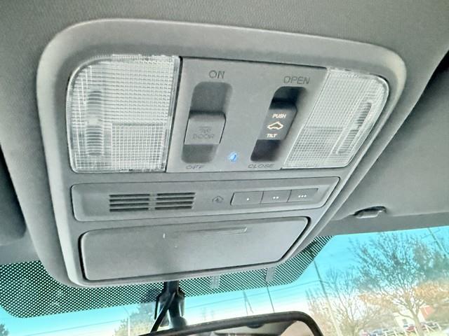 Honda Pilot EX-L 4WD 5-Spd AT with Navigation 2012