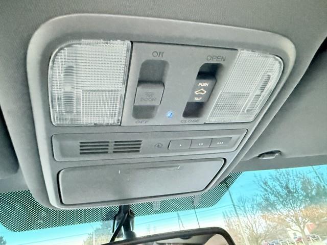 Honda Pilot EX-L 4WD 5-Spd AT with Navigation 2012