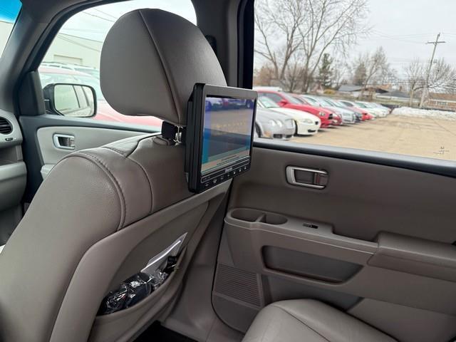 Honda Pilot EX-L 4WD 5-Spd AT with Navigation 2012