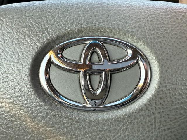 Toyota Avalon Limited 2005