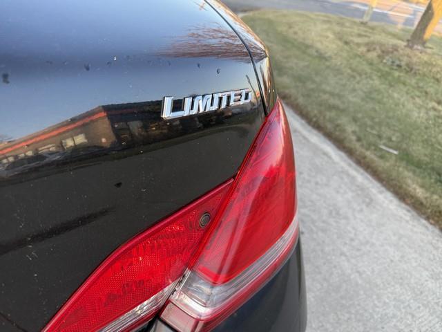 Toyota Avalon Limited 2005