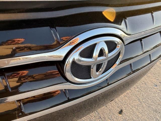 Toyota Avalon Limited 2005