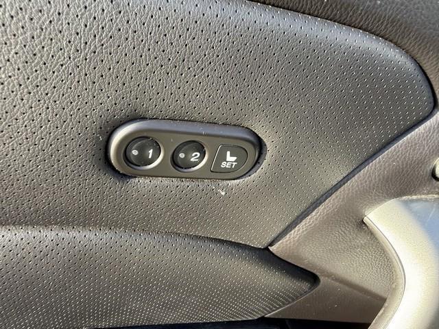 Acura RDX 5-Spd AT with Technology Package 2011