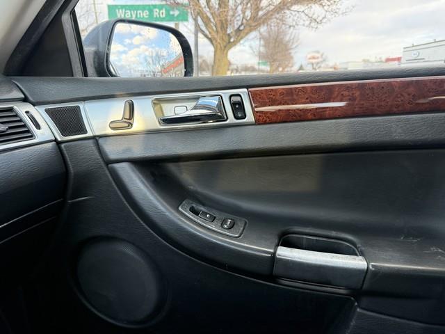 Chrysler Pacifica Touring 2006