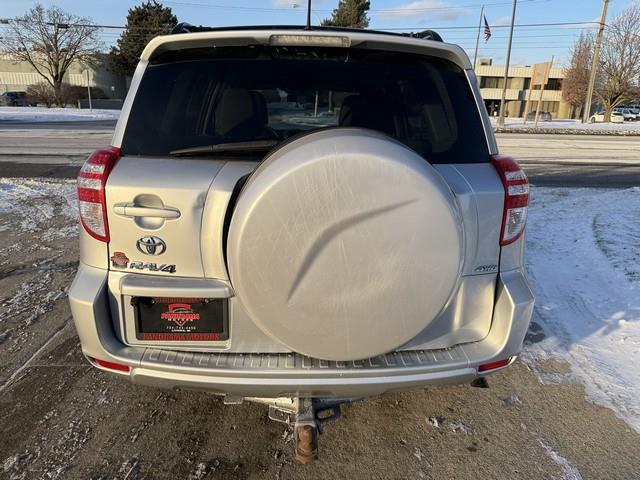 Toyota RAV4 Base I4 4WD 2011