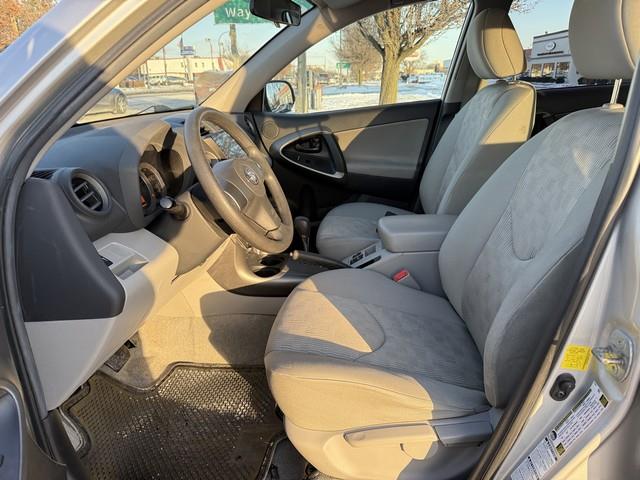 Toyota RAV4 Base I4 4WD 2011