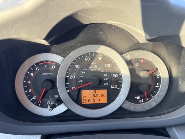 Toyota RAV4 Base I4 4WD 2011