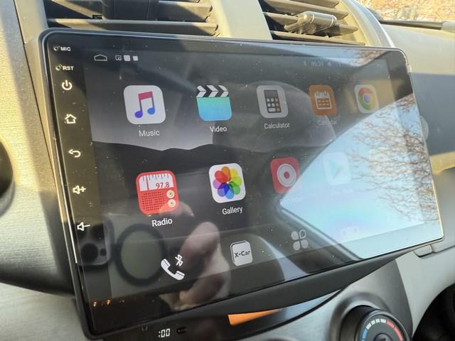 Toyota RAV4 Base I4 4WD 2011