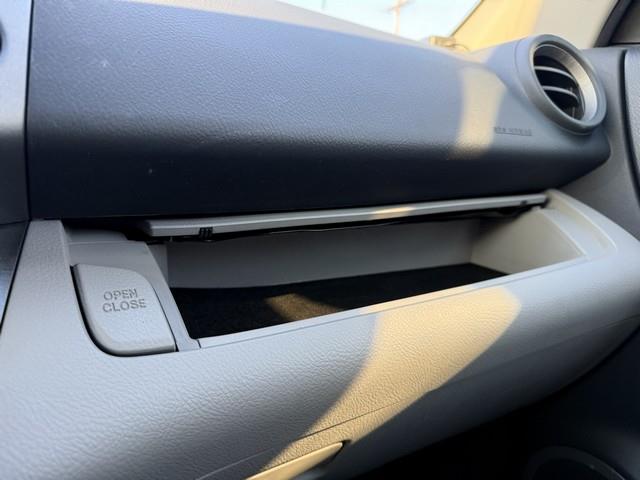 Toyota RAV4 Base I4 4WD 2011