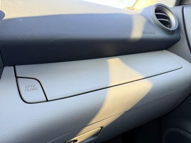 Toyota RAV4 Base I4 4WD 2011