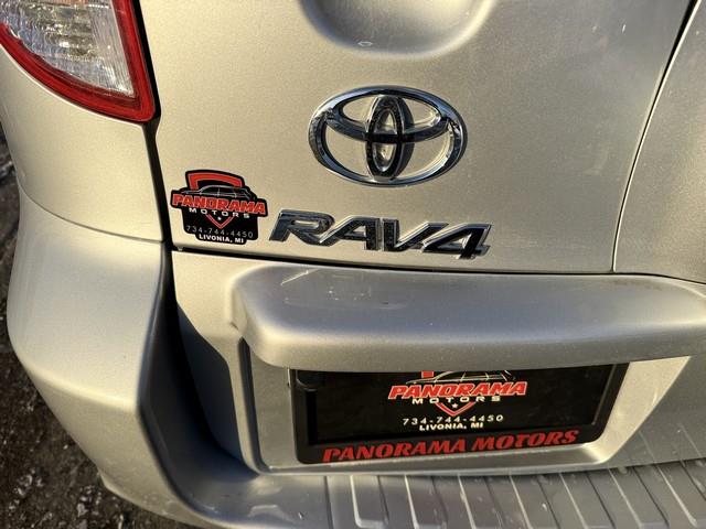 Toyota RAV4 Base I4 4WD 2011