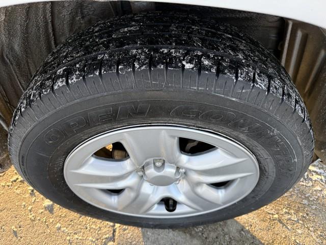 Toyota RAV4 Base I4 4WD 2011