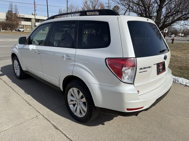 Subaru Forester 2.5X Premium 2012
