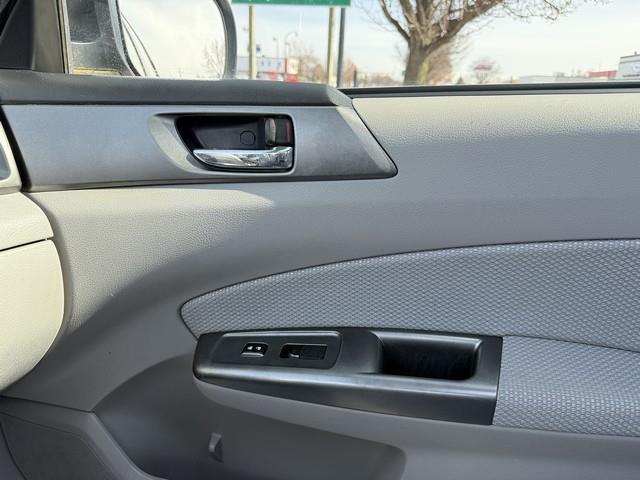 Subaru Forester 2.5X Premium 2012