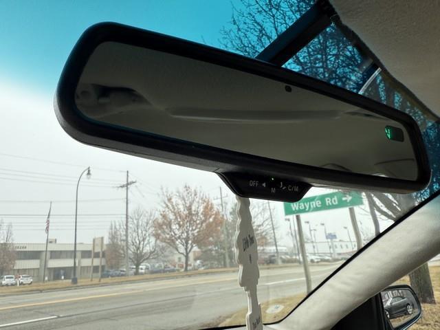 1997 Cadillac Seville SLS - Photo 34