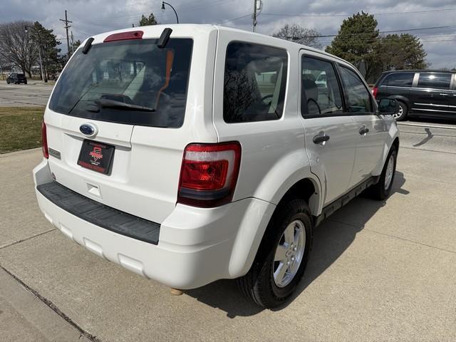 Ford Escape XLS FWD 2012