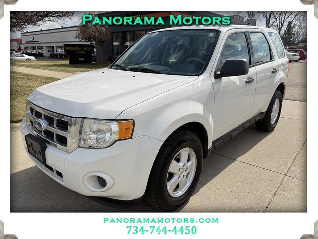 Ford Escape XLS FWD 2012