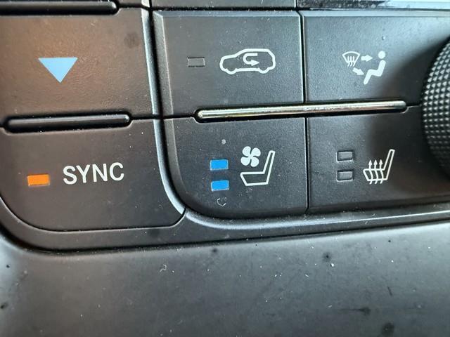 Jeep Grand Cherokee Overland 4WD 2013