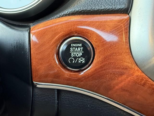 Jeep Grand Cherokee Overland 4WD 2013