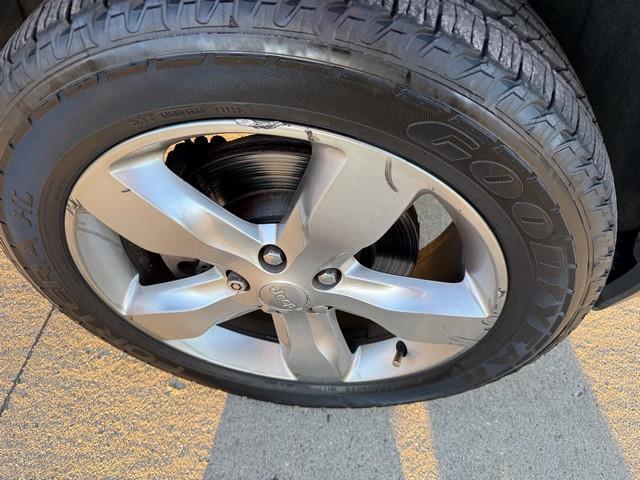 Jeep Grand Cherokee Overland 4WD 2013