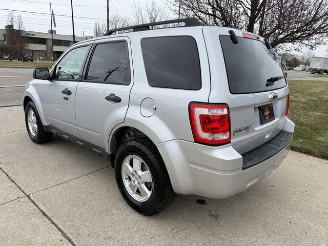 Ford Escape XLT FWD 2012